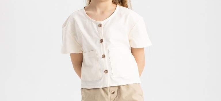 [Z4915A6BG285] قميص بيج نص كم كتاني مودرن فيت (8 - 9 year)