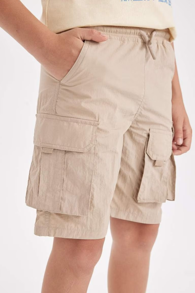 [C3527A8BG780] شورت باراشوت اولادي كارجو فيت (8 - 9 year)