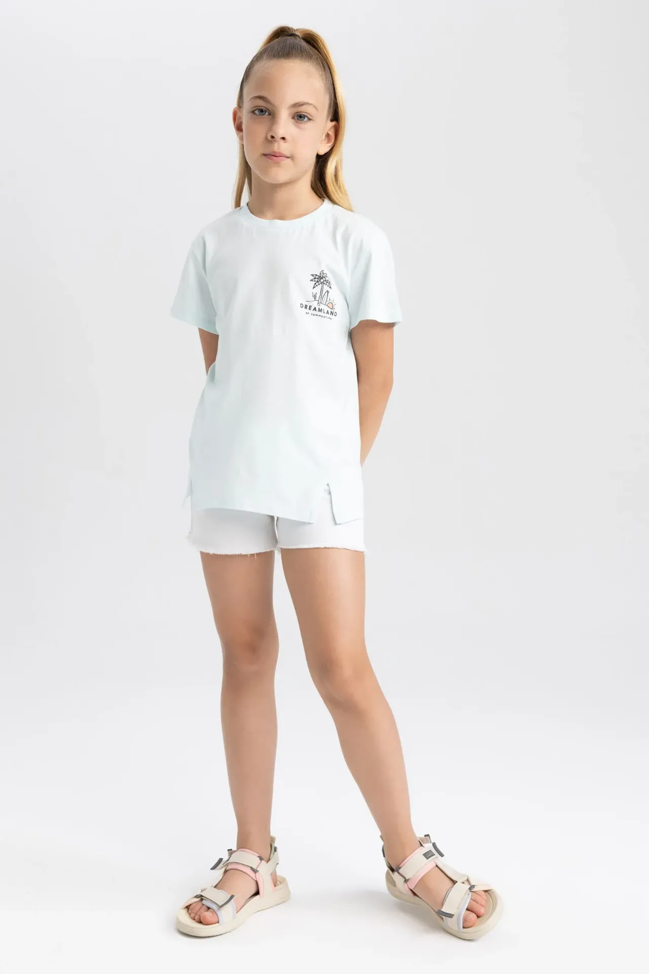 تي شيرت بناتي نص كم