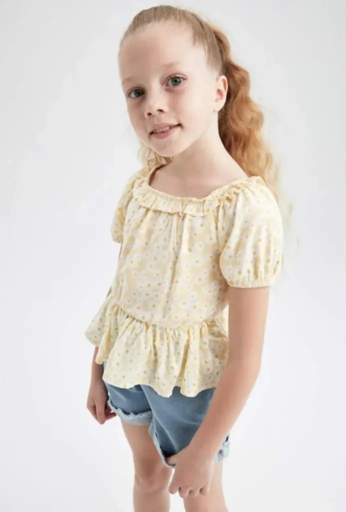 [X3617A6YL155] بلوزة كروب بناتي نص كم بنقشة الزهور (12 - 13 year)