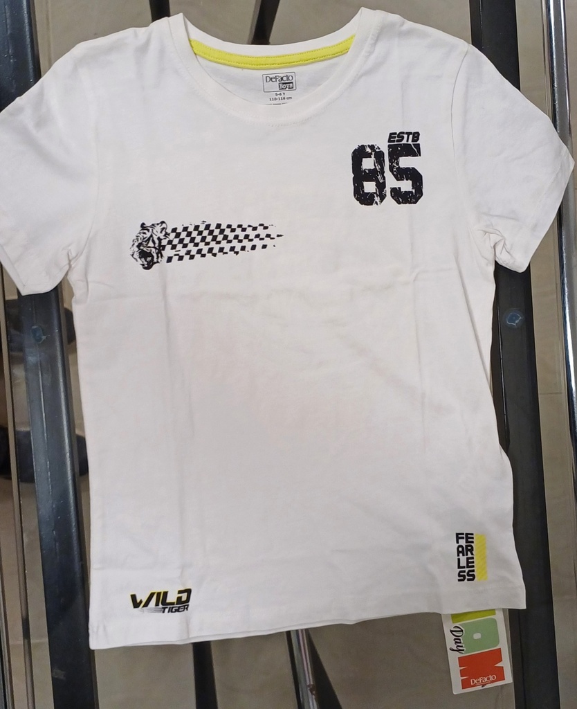 تي شيرت بنص كم  