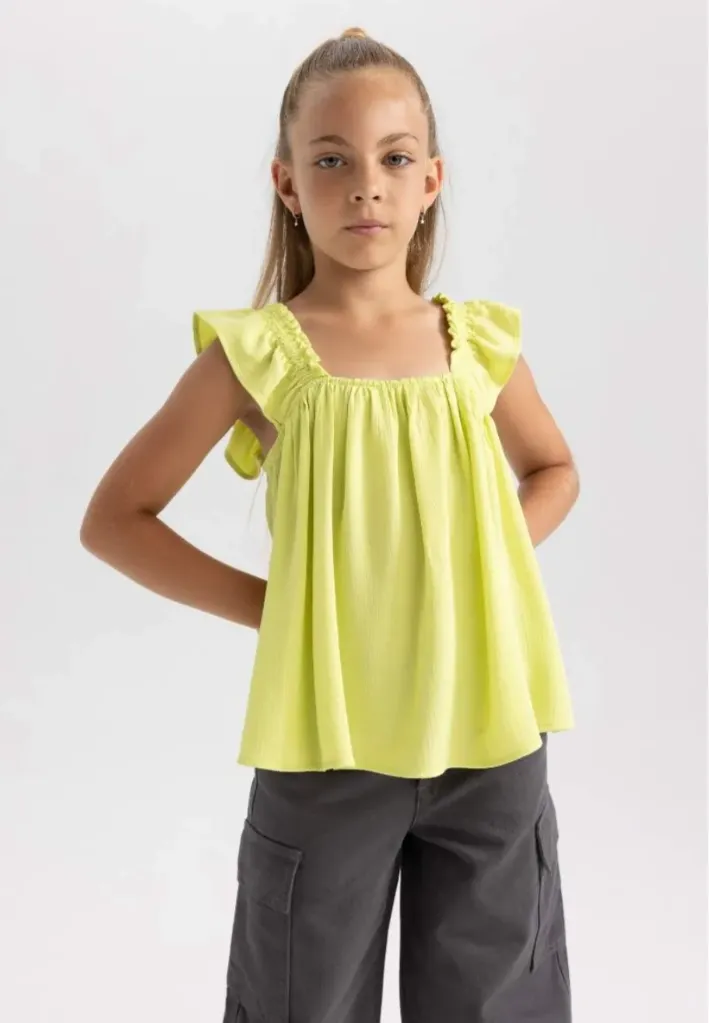 [Y9152A6GN443] بلوزة نص كم قماش رقيق (4 - 5 year)