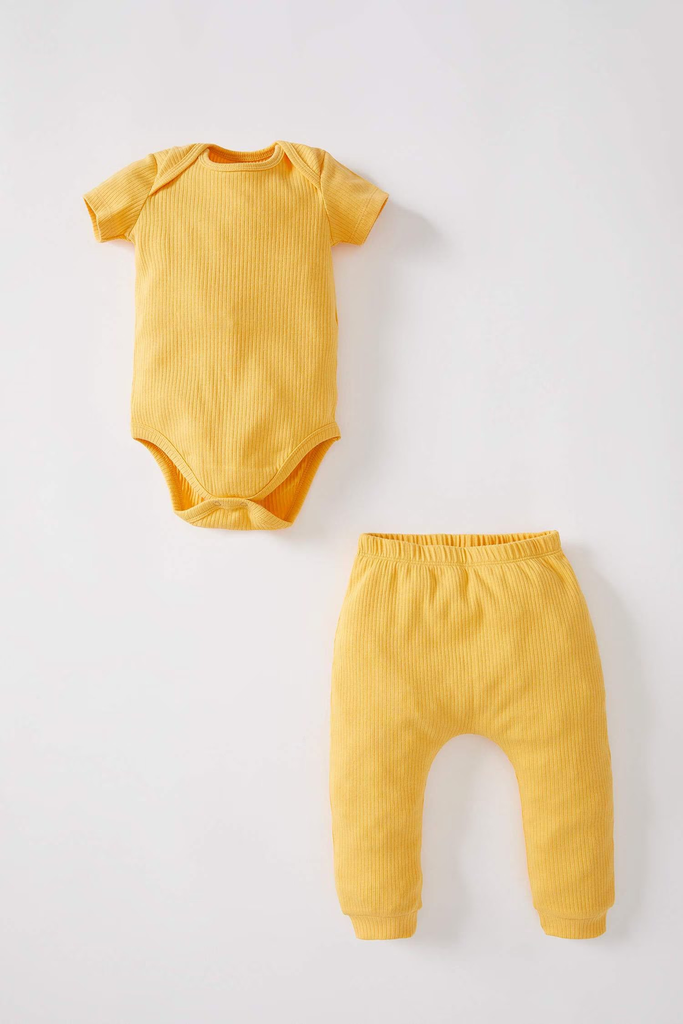 [Z2132A2YL223] طقم مضلع مواليد - قطعتين (3 - 6 month)